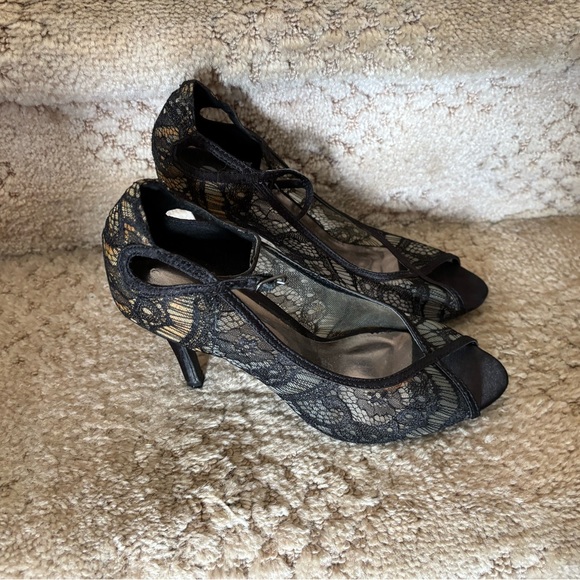 JESSICA BLACK LACE OPEN TOE HEELS - Picture 3 of 9